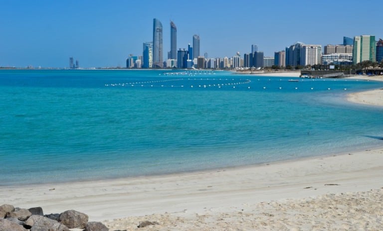 24 Hours in Abu Dhabi? Here are 3 Things You Can’t Miss!