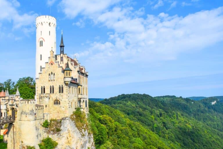 Germany’s Pretty Little Lichtenstein Castle is a Real Life Fairytale 🏰