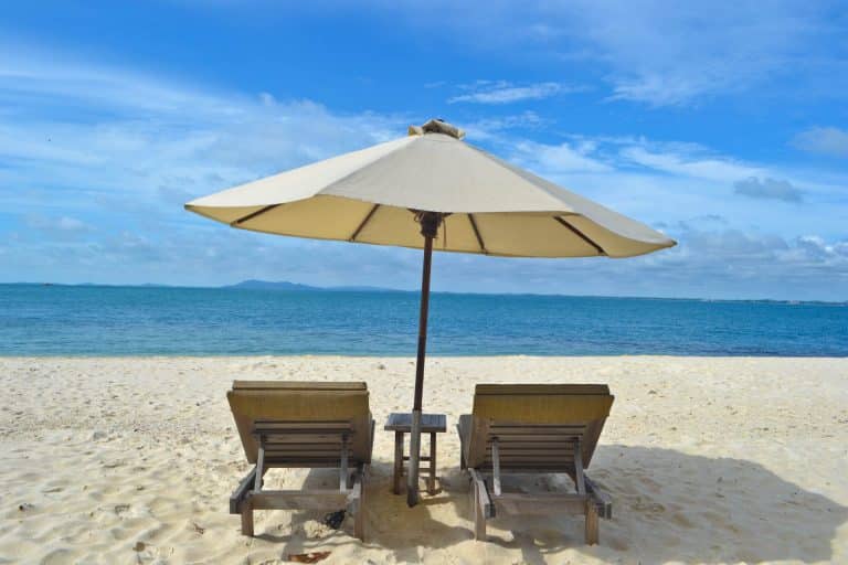 The Simple Joy of Nikoi Island Resort