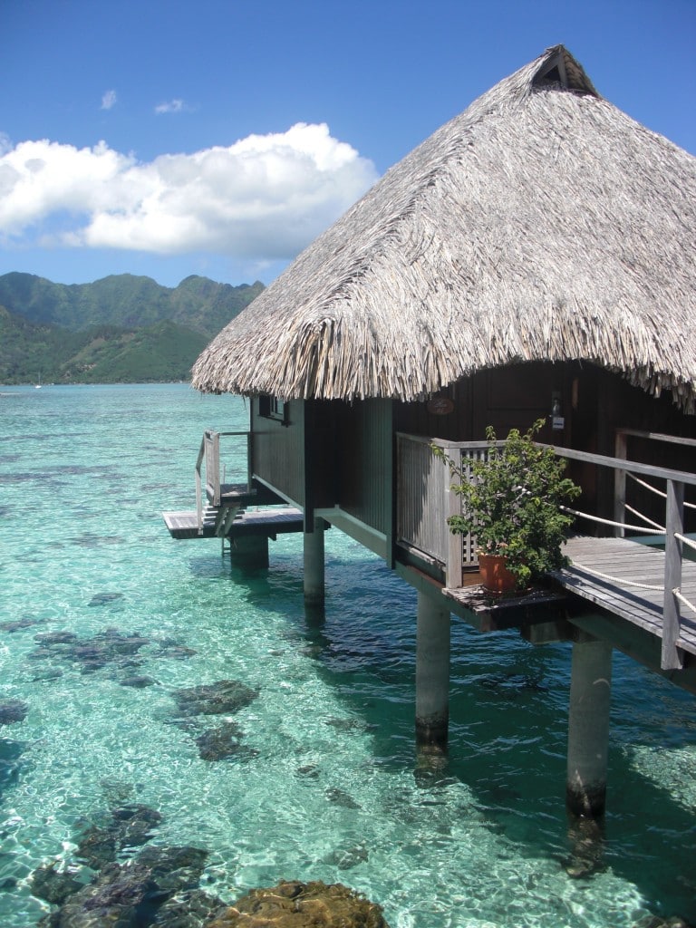 Moorea Overwater bungalow Hilton Moorea Lagoon Resort